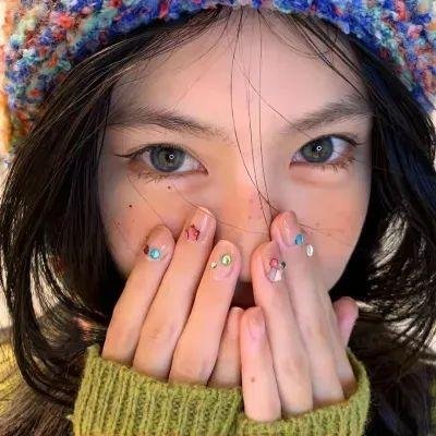 出水芙蓉粤语